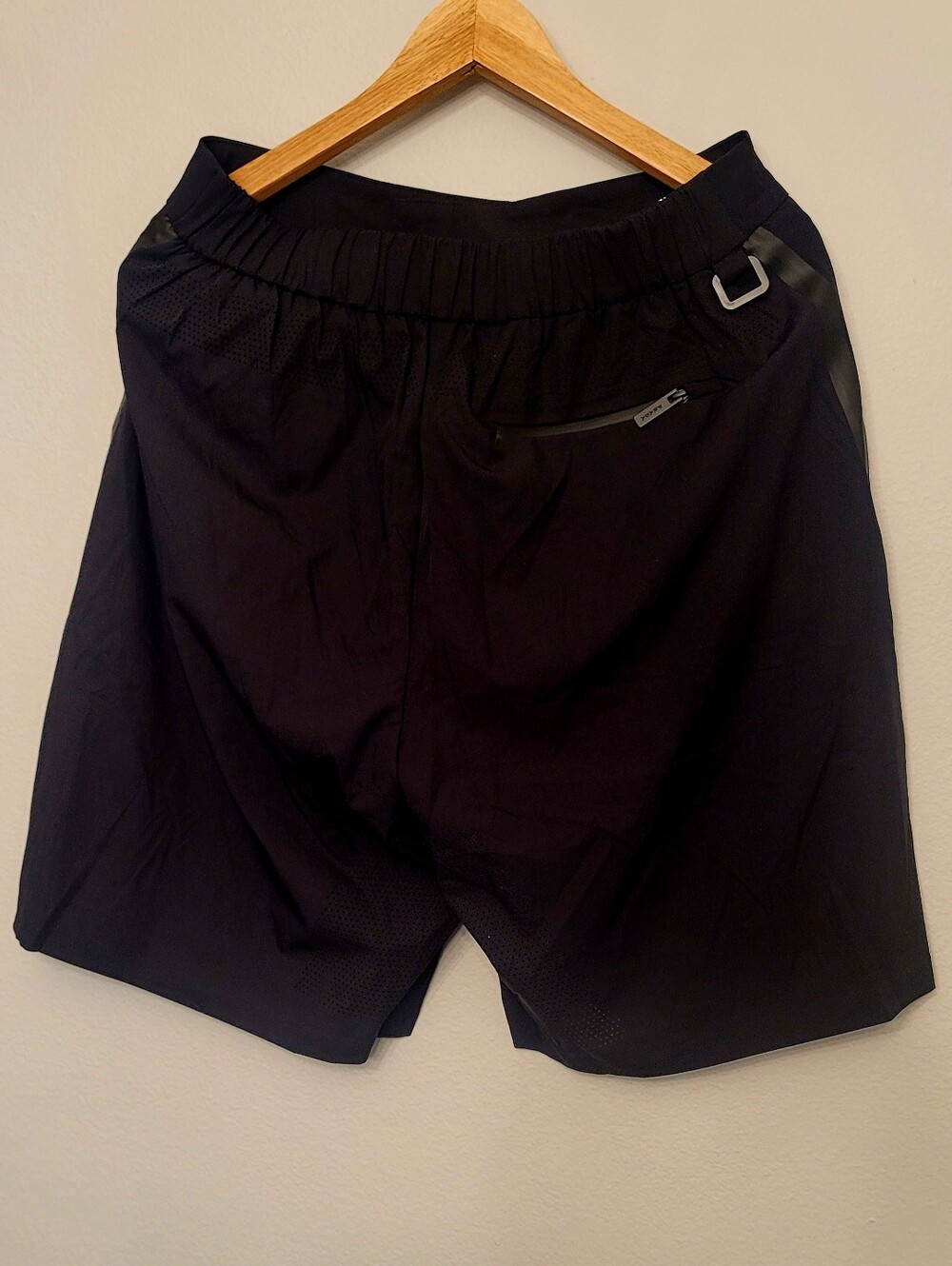 🇮🇹 Prada Black 🖤Nylon Shorts🩳 with Red Logo Panel✨️ - Picture 10 of 16